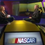 ServusTV-Moderatorin Maren Braun und Dennis Grübner im Studio